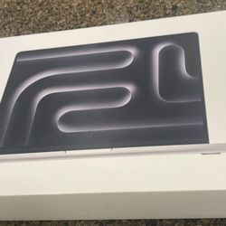 Macbook pro M3 14 inch 1 tb ssd 16 gb ram brand new with warrnaty 