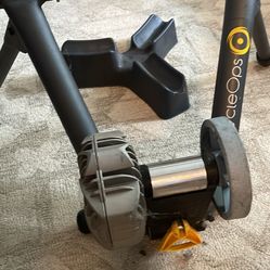 CycleOps Bike Trainer