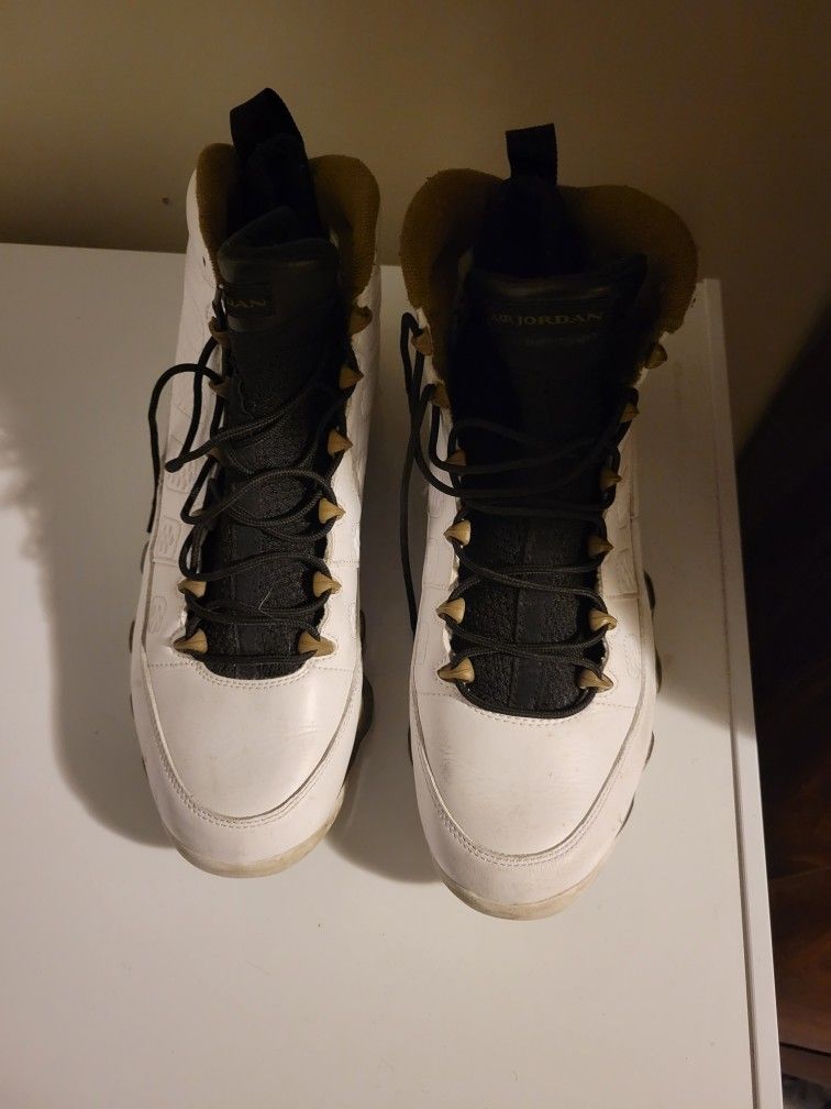 Mj 9 Retro
