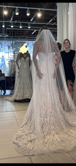 Mia Solano Wedding Dress for Sale in Chandler, AZ - OfferUp
