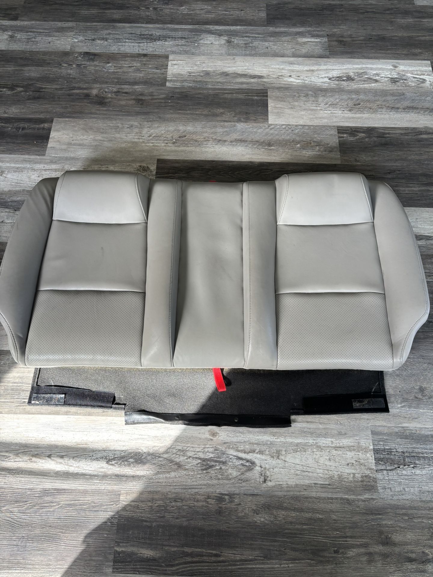 Infiniti g35 seat