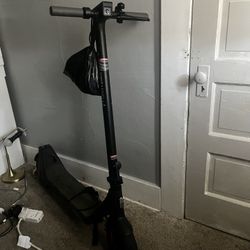 Electric scooter