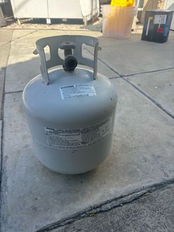 Propane tank (empty)
