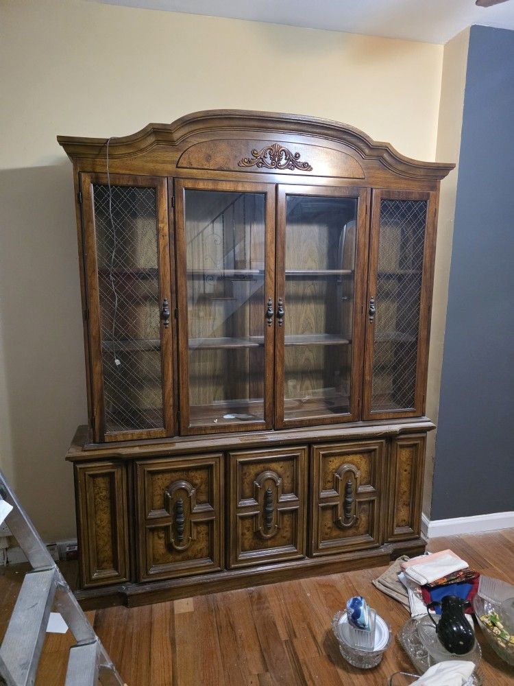 China Cabinet 