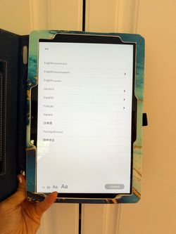 Amazon Fire HD 10 Tablet with case