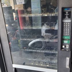 Snack Vending Machine 