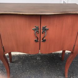 Foyer / Hallway Table