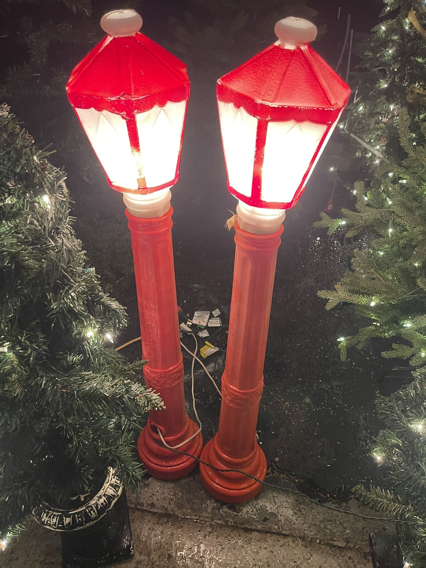 Christmas Lamp Posts 