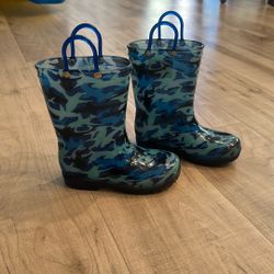 Kids Rain Boots Size 11/12