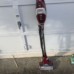 Shark Rocket DeluxePro/Pet Plus Corded Stick Vacuum
