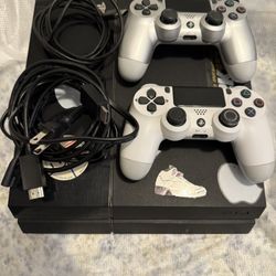 PlayStation 4 with games