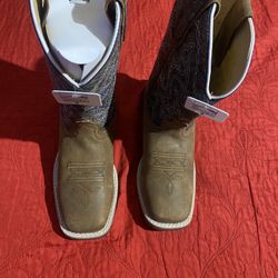 Smoky Mountain Women's Anslie Western Boots Size 3