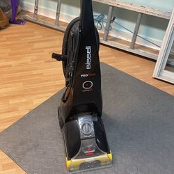 Wet Vac Steamer / Hot Cleaner ( Bissel Pro Heat )