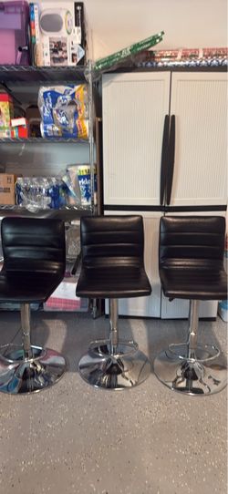 Set of 3 Black Adjustable Bar Stools