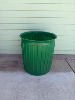 60 gal. Green Round  Barrel Trash Can
