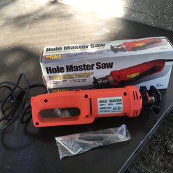 Saw to make holes buffalo tool