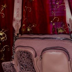 Steve Madden Purse W/ Change pouch, 45 OBO