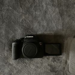 Canon Rebel T6i Camera Body With Rode Mic 