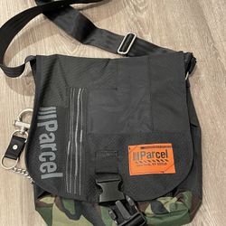 PARCEL NY BAG Messenger Type Bag/ Laptop