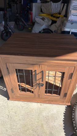 Small wooden dog crate
