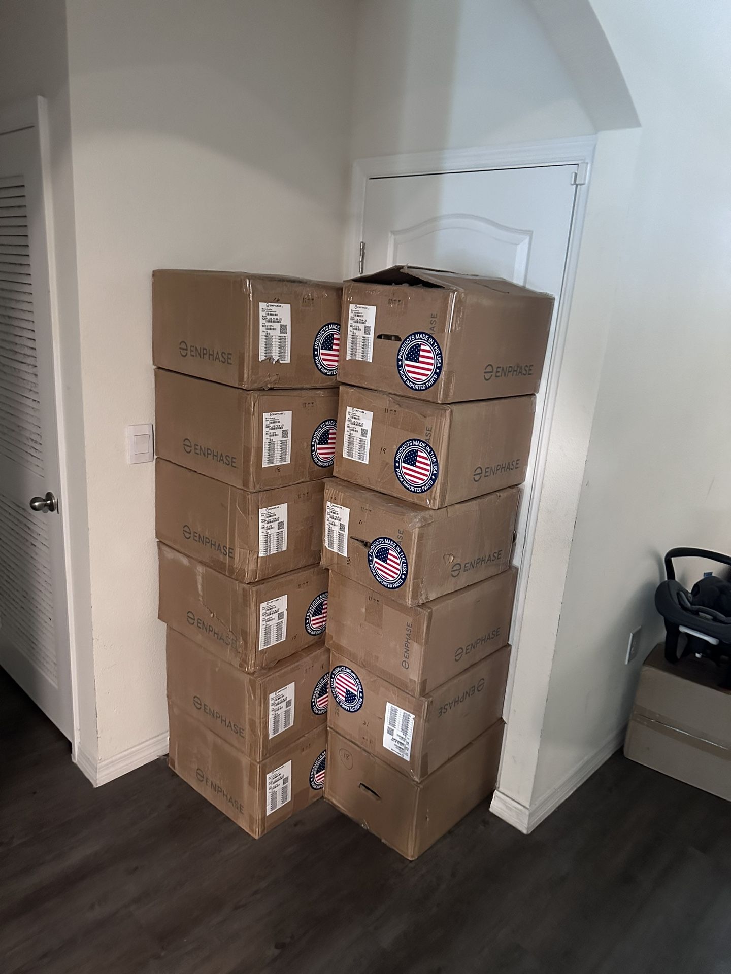 Enphase iQ8plus Solar Equipment