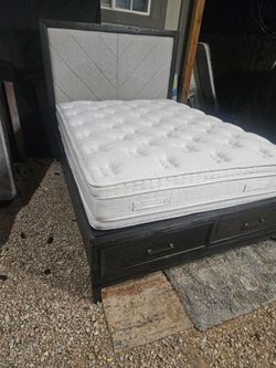 Queeen bed set FREE DELIVERY TODAY