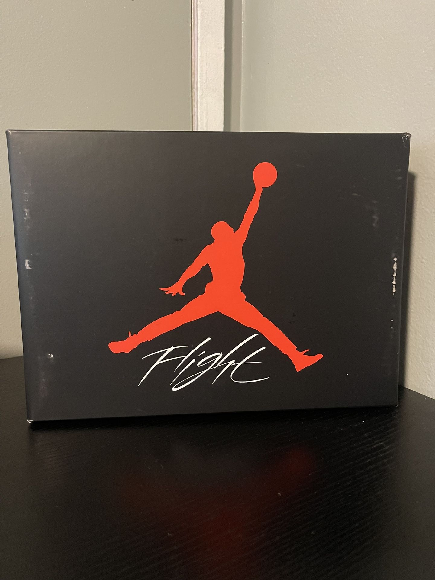 Jordan 4 White Cement