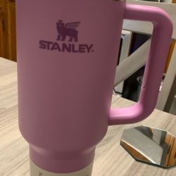 The Flowstate Quencher H2.0 Tumbler in a 40 oz size