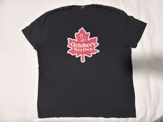 October’s Very Own OWO Red Canada Maple Leaf Black Tee Shirt Men’s Size XXL