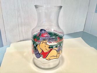 Disney Winnie the Pooh Glass Juice Carafe 1 1/2 Quarts Anchor Hocking Preowned