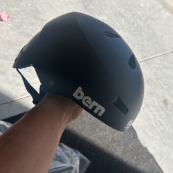 Men, Macon Helmet “bern” ( Large )