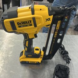 Dewalt Nailer 