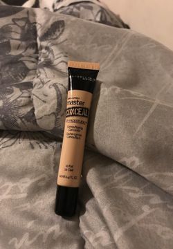 NEW CONCEALER