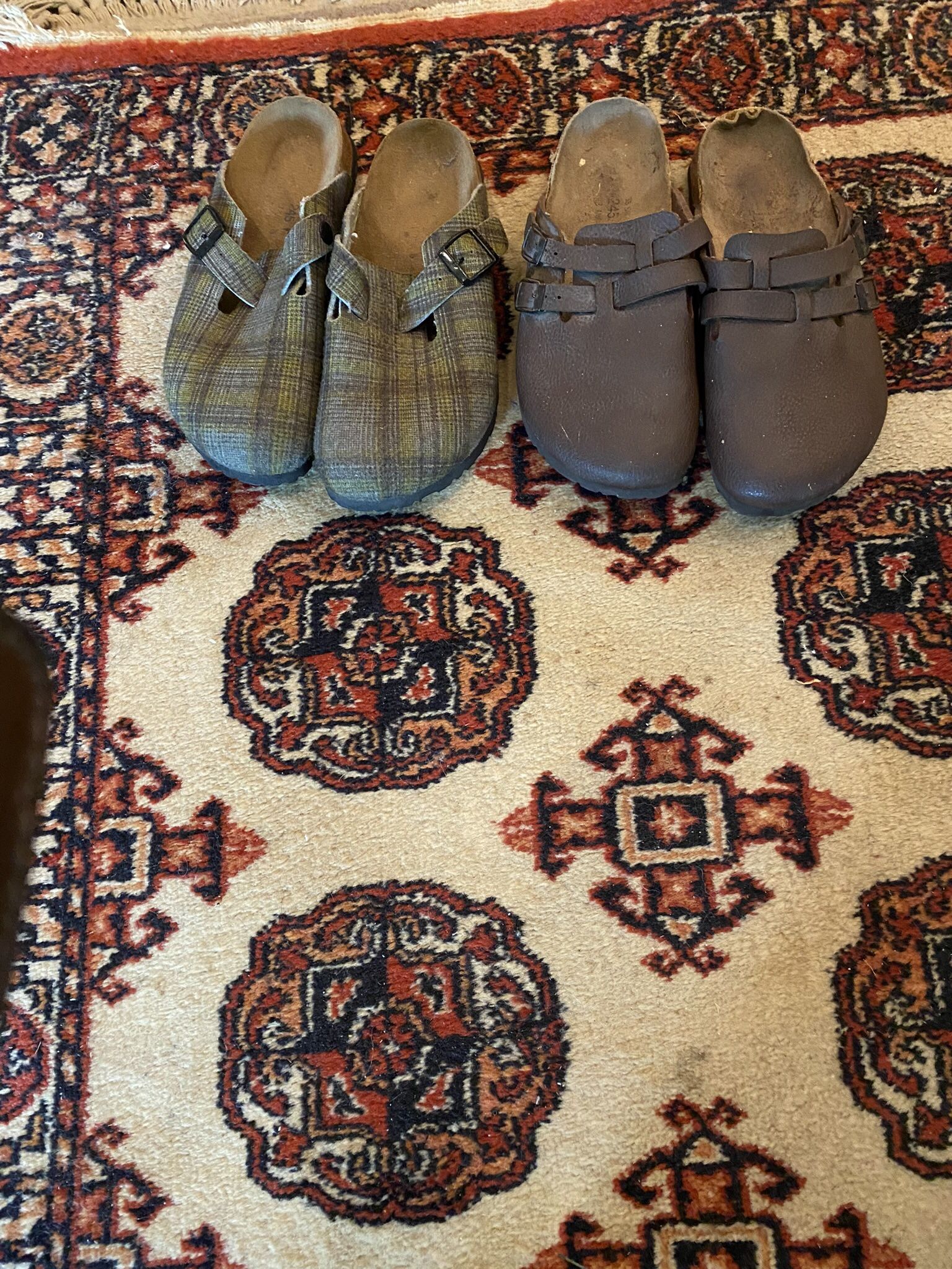 Ladies Size 7 Birkenstock Clogs/Sandals