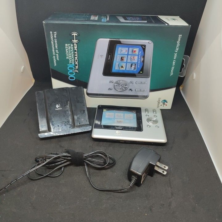 Logitech Harmony 1000 Advanced Touch Screen Universal Remote Control Original Box