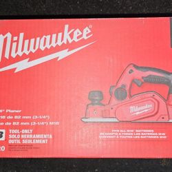 Milwaukee
M18 18V Lithium-Ion Cordless 3-1/4 in. Planer (Tool-Only)