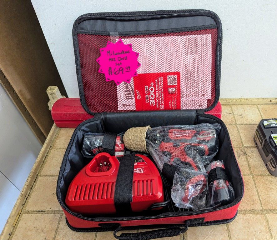 Milwaukee Drill Set