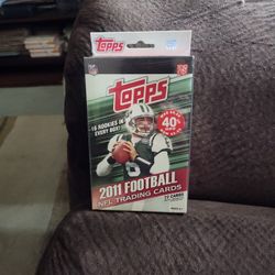 2011 Topps Football Factory Sealed Hanger Box