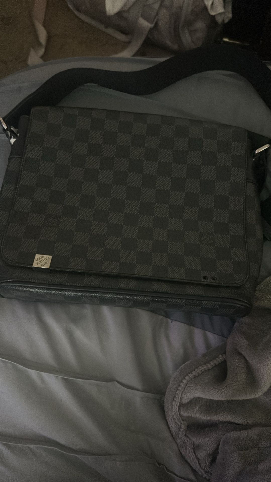 Louis Vuitton District Messenger Bag