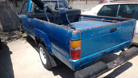 1984 Toyota pick up...22r