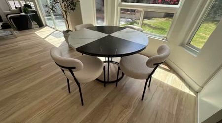 Dining table set $275