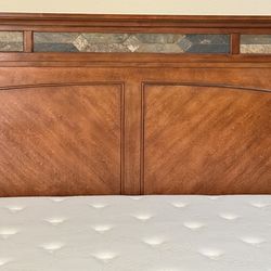 PENDING 3/1 Free King Size Bed Frame