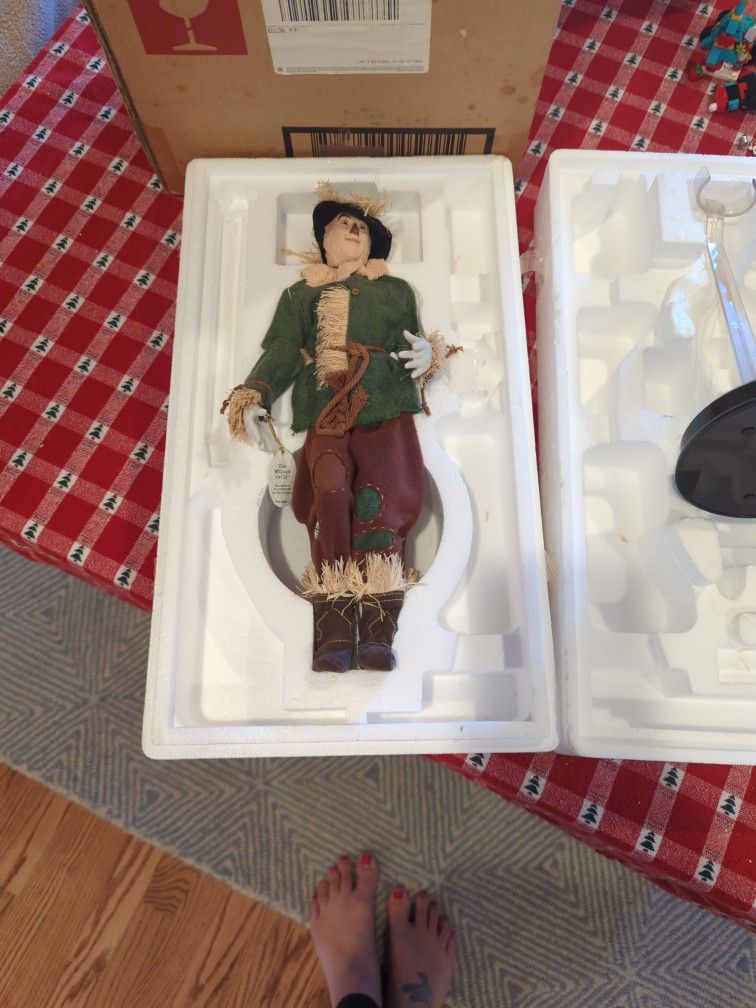 Wizard Of Oz Scarecrow Porcelain