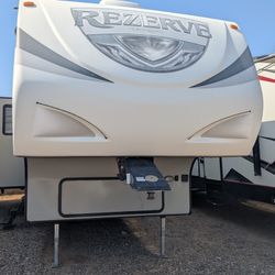 Crossroads Rezerve Fifth Wheel Camper 