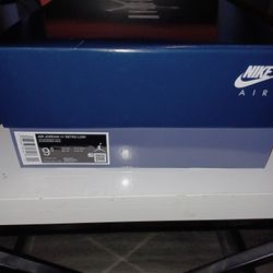 Jordan Retro 11s Size 9.5