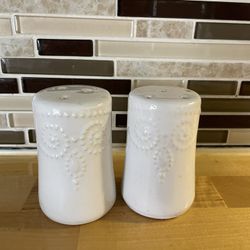 White Ceramic Salt And Pepper Shaker Owl Design 
