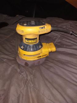 DeWalt orbidle sander