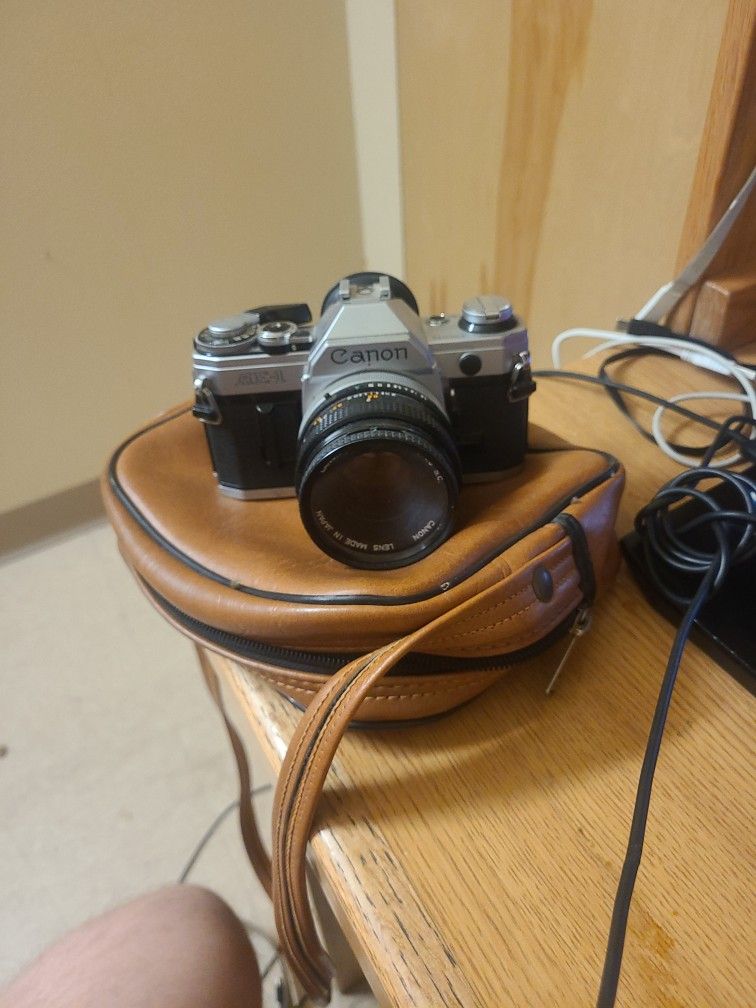Vintage Canon AE-1 Japanese Camera Working