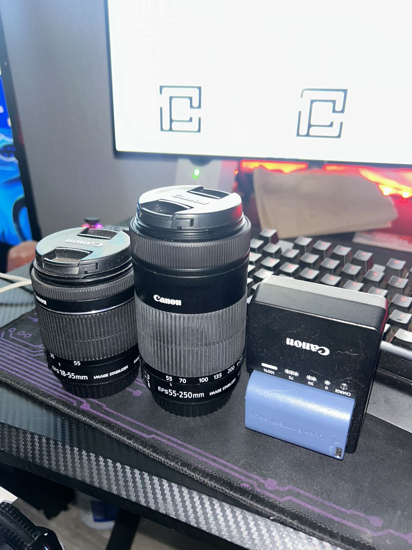 Canon EFS Zoom Lens 18-55mm 55-250mm & Rechargeable Battery