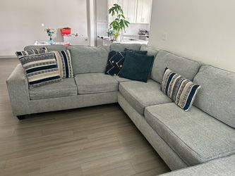 Gray L-Shaped Sectional Sofa